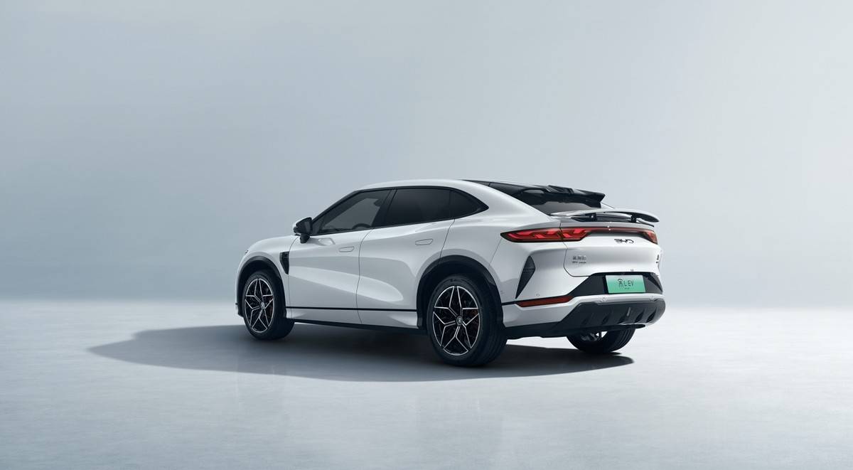 全系標配高階智駕,激光雷達不加價!宋L EV智駕版18.98萬起