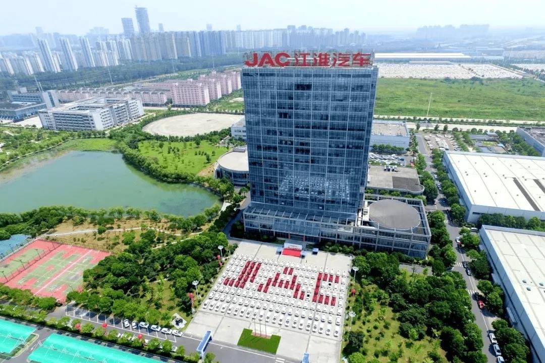 江淮汽車巨虧27.4億元,傍上了大眾華為咋還不行?