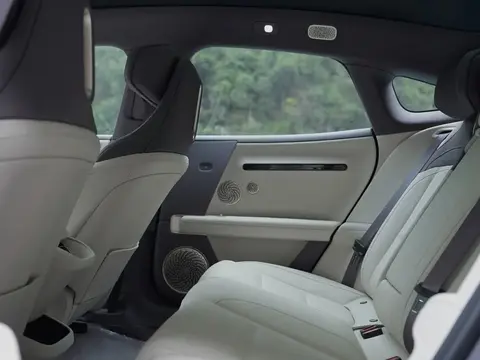 阿維塔06全新紫色配色官圖發(fā)布