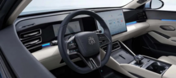 科技的意義在于普及,秦L/海豹06 DM-i問鼎“Dear Car 2025”