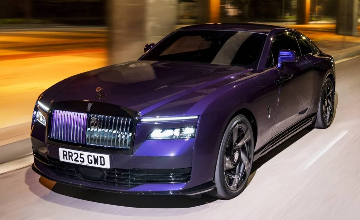 勞斯萊斯閃靈BB版,設計改動明顯,少了V12的純電車還有靈魂嗎?