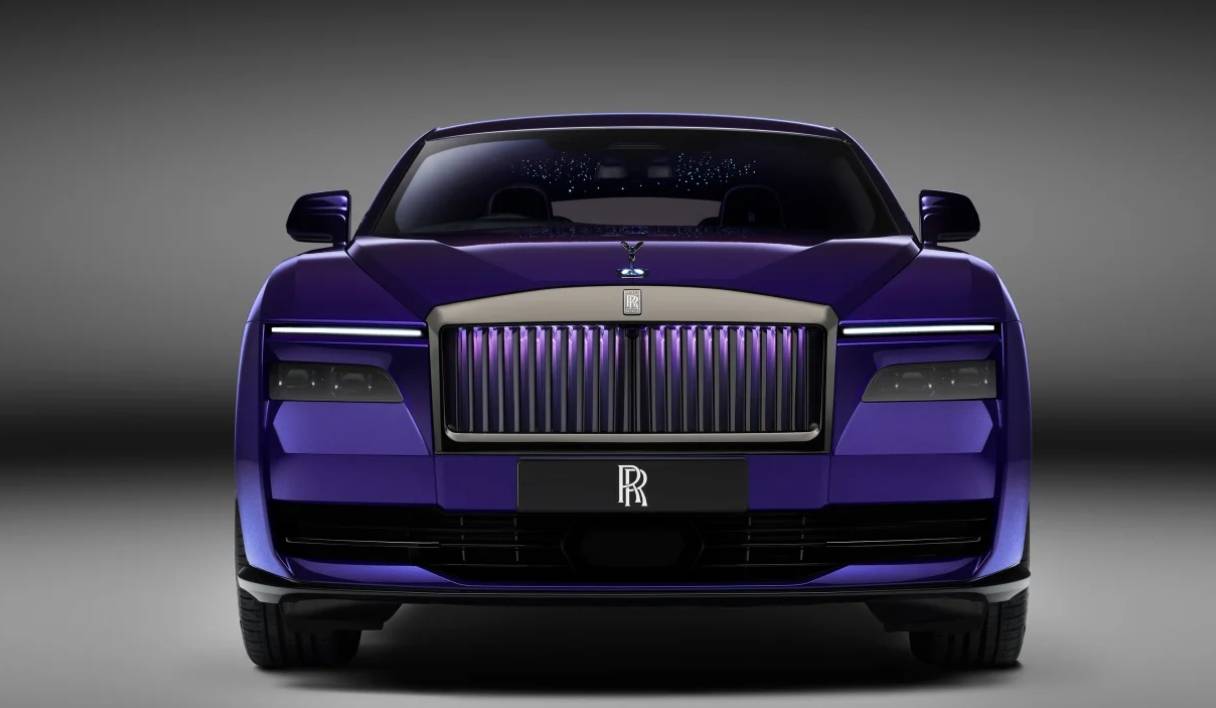 勞斯萊斯閃靈BB版,設計改動明顯,少了V12的純電車還有靈魂嗎?