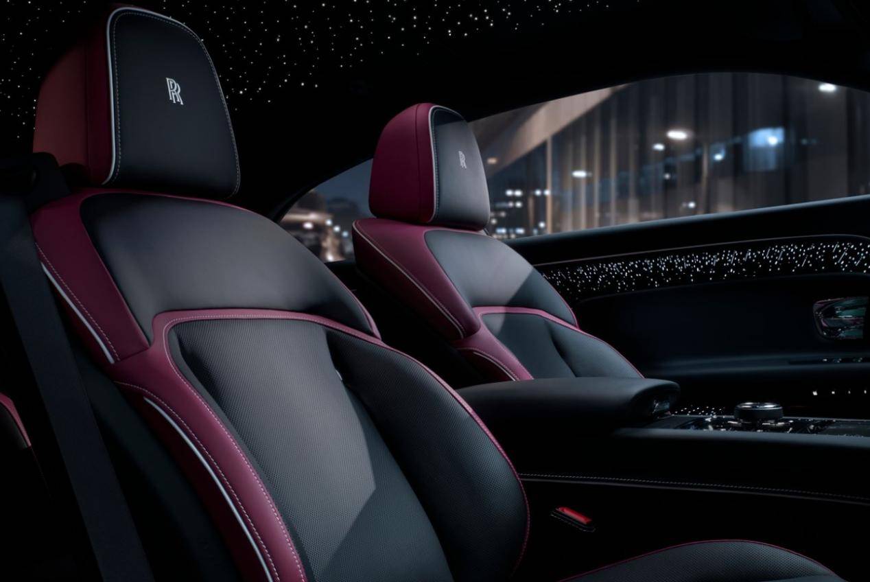 勞斯萊斯閃靈BB版,設計改動明顯,少了V12的純電車還有靈魂嗎?