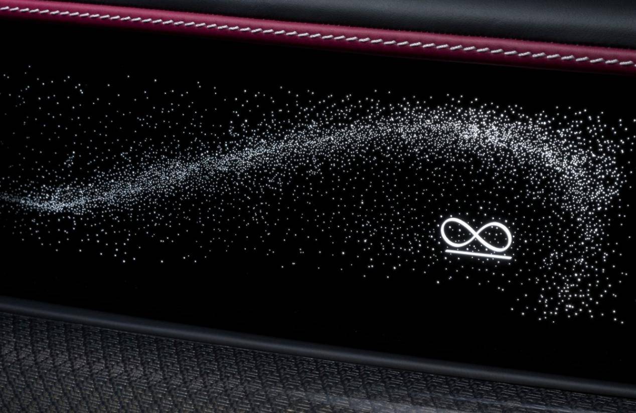 勞斯萊斯閃靈BB版,設計改動明顯,少了V12的純電車還有靈魂嗎?