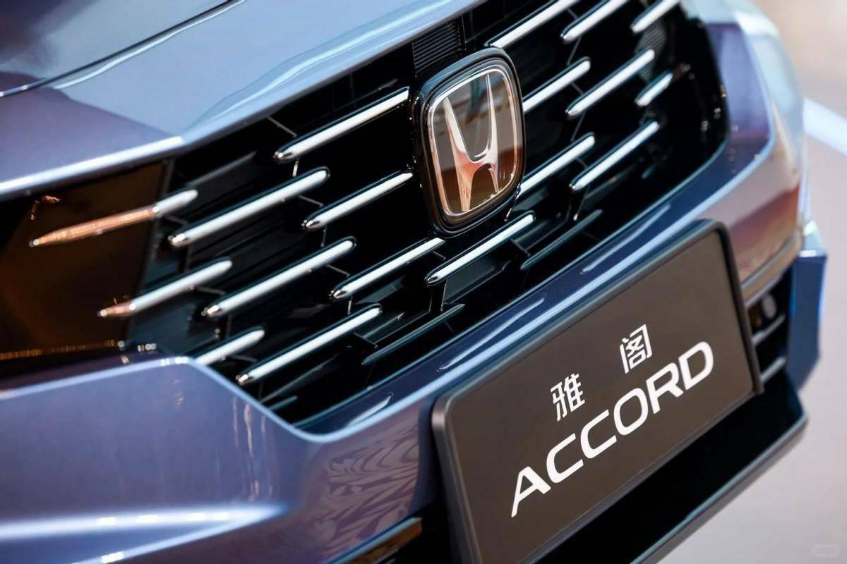 新款本田雅閣或于3月上市,前臉大調(diào)整,能延續(xù)十代的輝煌?