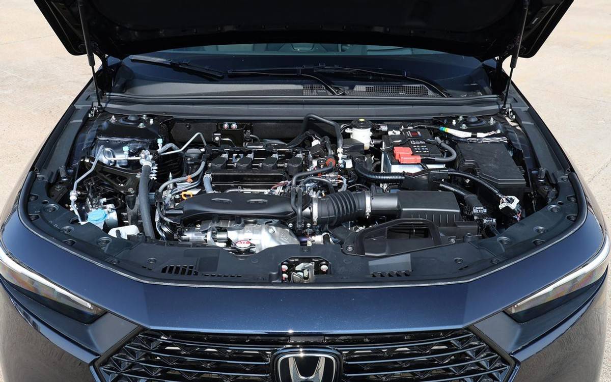 新款本田雅閣或于3月上市,前臉大調(diào)整,能延續(xù)十代的輝煌?