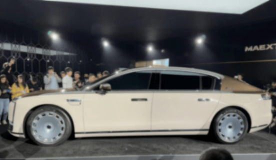 尊界S800內(nèi)飾首曝,黑科技首發(fā),都是金錢的味道