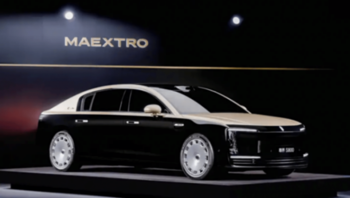 尊界S800內(nèi)飾首曝,黑科技首發(fā),都是金錢的味道