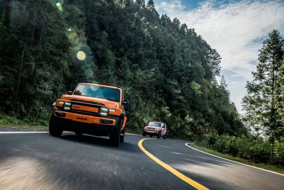 12款車均降價2萬+,發起混動普及戰!奇瑞搶食比亞迪,瞄準第一