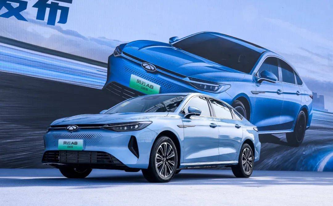 12款車均降價2萬+,發起混動普及戰!奇瑞搶食比亞迪,瞄準第一