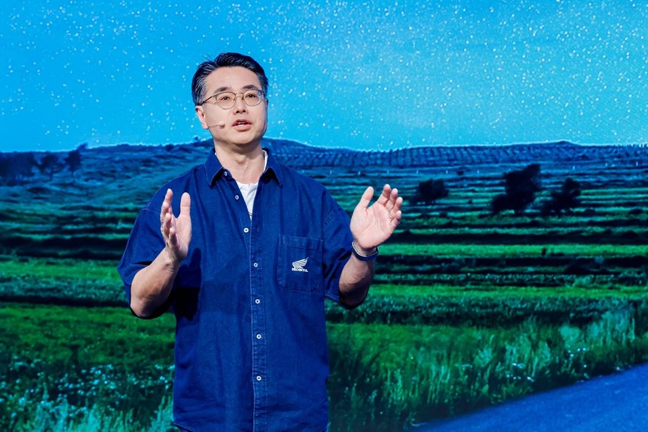 Honda全新電動概念車亮相北京摩展 展示未來兩輪暢想