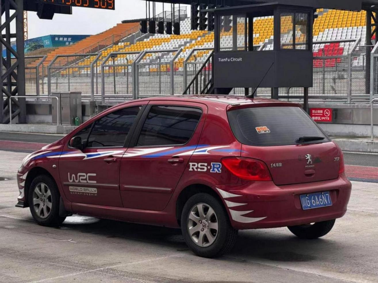 歐洲老鋼炮挑戰最慢四門車!高爾夫求穩,307有趣,博悅直道王