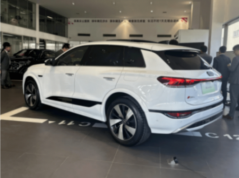 奧迪Q6L e-tron到店,長近4米9+華為智駕,配469馬力+續航超750km