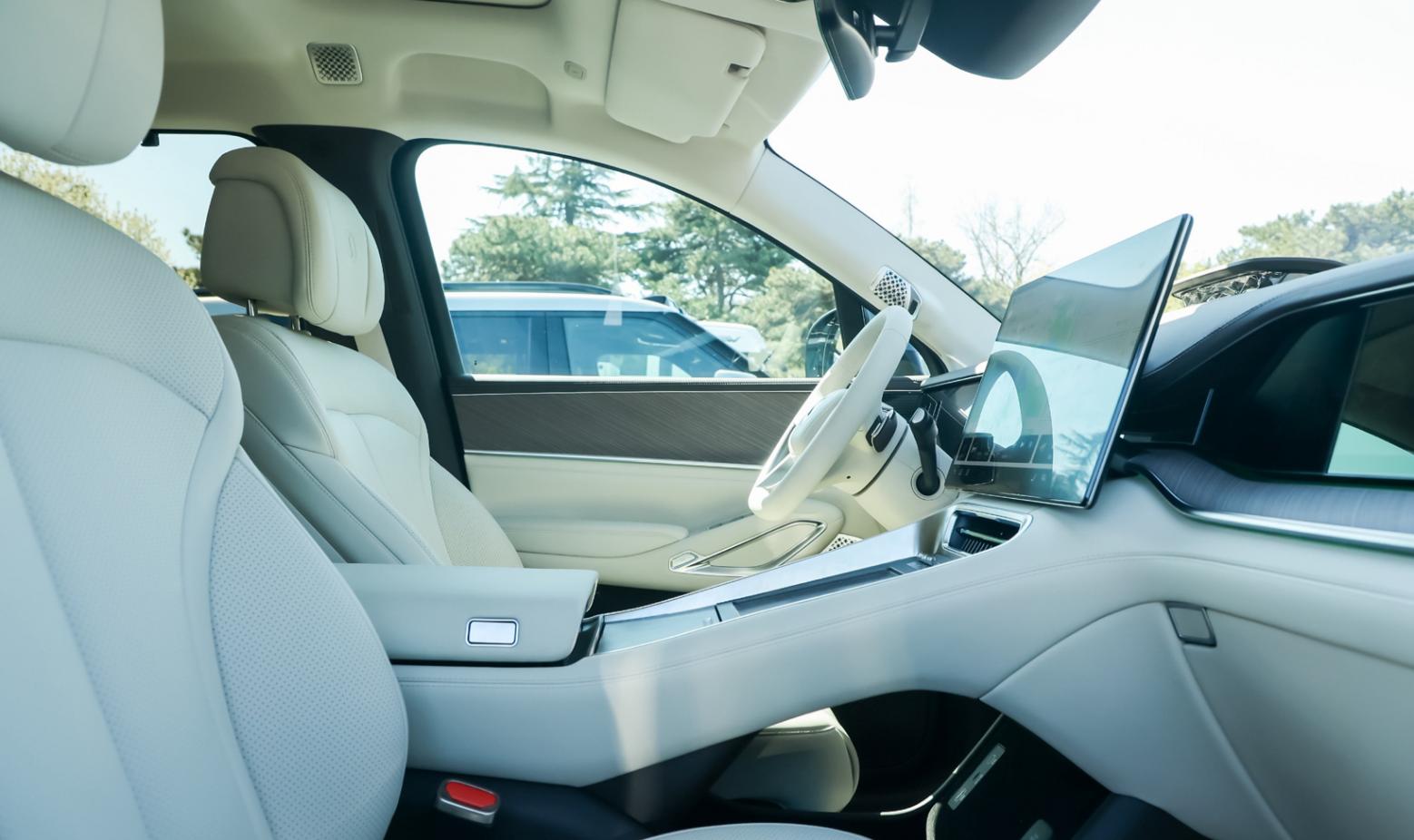 汽車圈這場AI生死戰，如何讀懂？