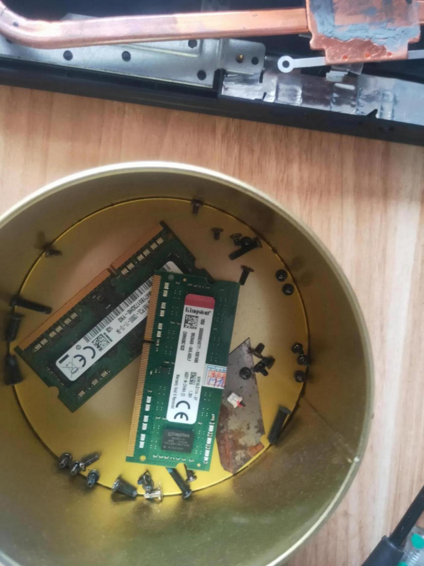 第一次學換筆記本電腦的主板的經驗!