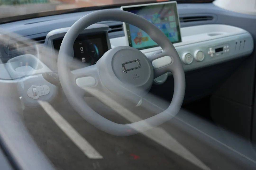 奔騰小馬冰椰藍,夏日一抹清涼