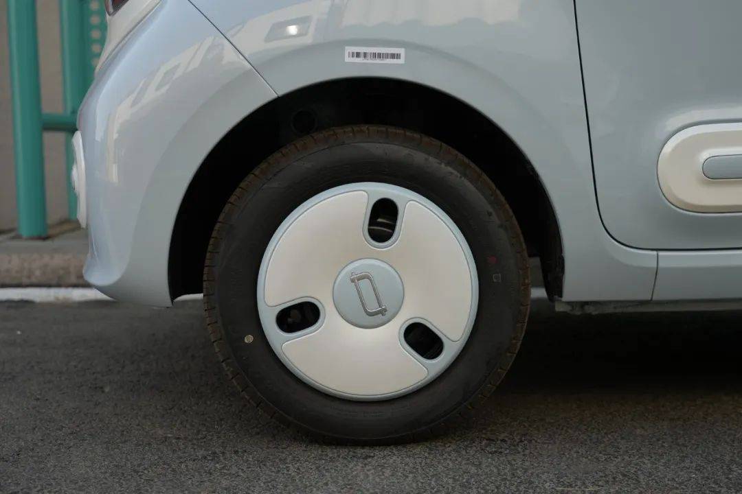 奔騰小馬冰椰藍,夏日一抹清涼