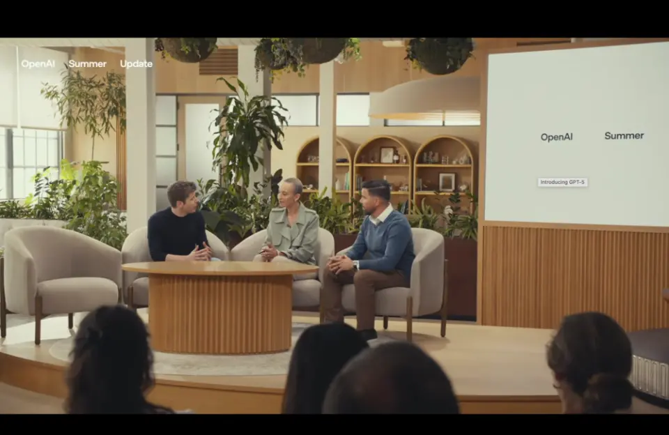 GPT-3像個(gè)高中生,GPT-4像個(gè)大學(xué)生,而GPT-5則已經(jīng)變成了一名專家,一名各個(gè)領(lǐng)域的專家。