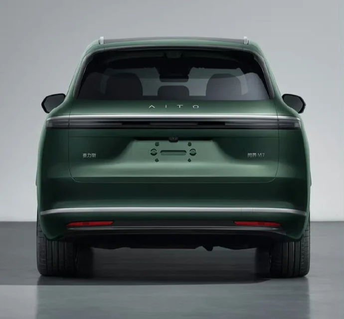 鴻蒙智行全新問界M7增程/純電動力同步上新、可選有無激光雷達版本