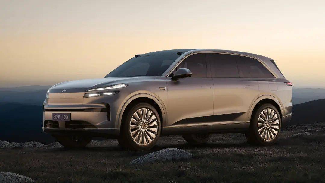 800位來自保時捷、寶馬、奔馳、奧迪、雷克薩斯、沃爾沃等高端汽車品牌的銷售精英加入蔚來!