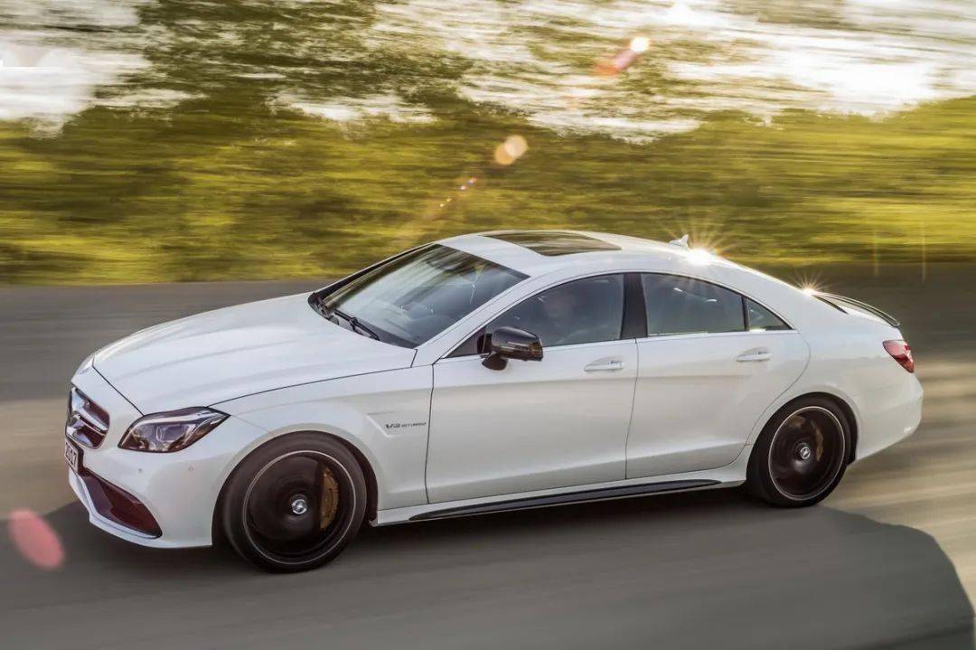 極致的優雅+爆操的性能,試玩MJ奔馳CLS63 AMG