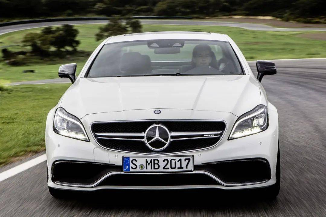 極致的優雅+爆操的性能,試玩MJ奔馳CLS63 AMG