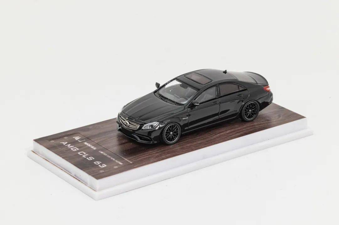 極致的優雅+爆操的性能,試玩MJ奔馳CLS63 AMG