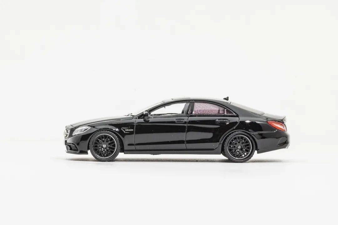 極致的優雅+爆操的性能,試玩MJ奔馳CLS63 AMG