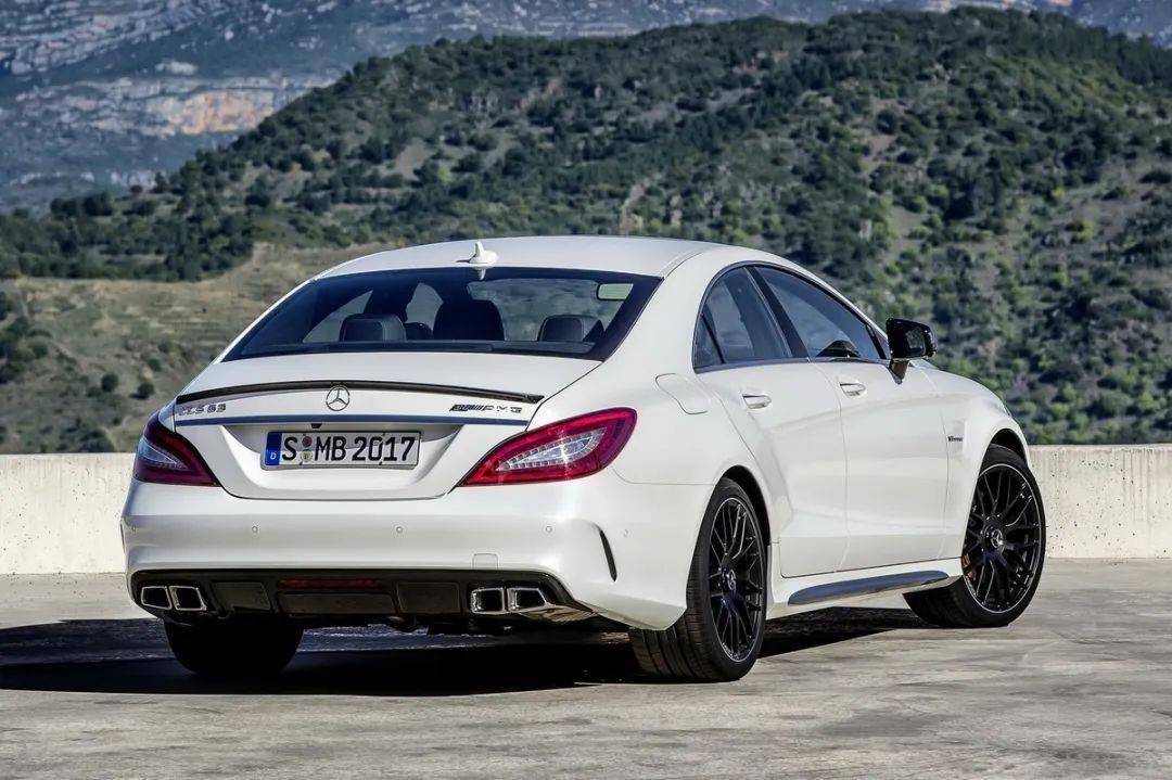 極致的優雅+爆操的性能,試玩MJ奔馳CLS63 AMG