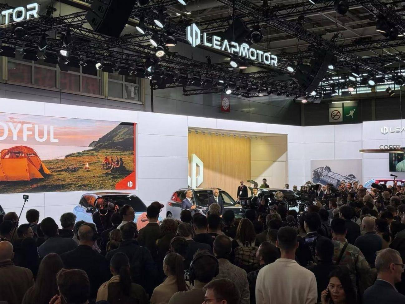 和理想進(jìn)行新勢力前二夢幻聯(lián)動!零跑憑什么開始躍居二把手?