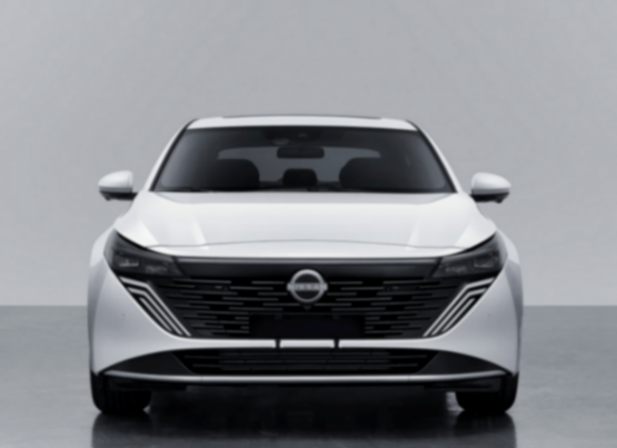 雙色車身+可發光燈帶煥新顏值,新款天籟亮相