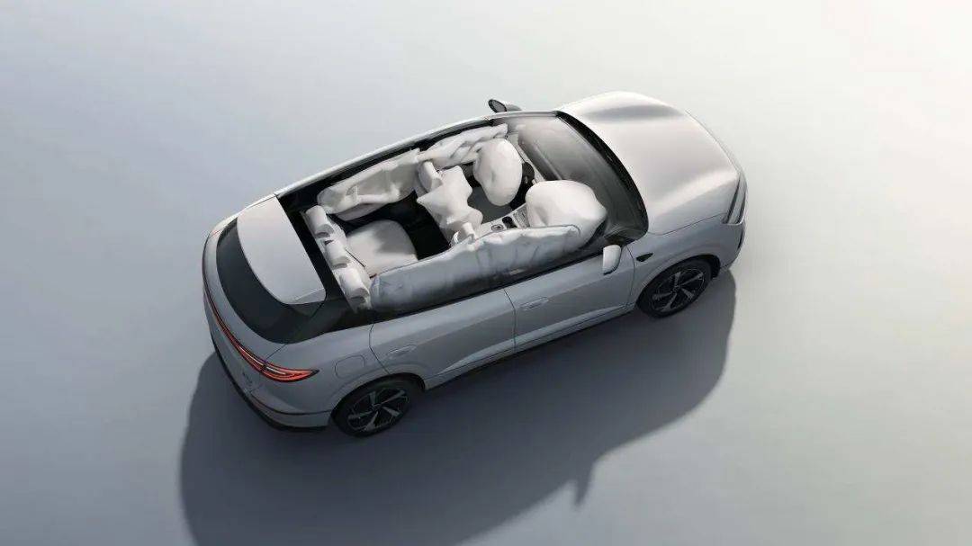 比亞迪“小唐L”上市,13萬標(biāo)配云輦C系統(tǒng)