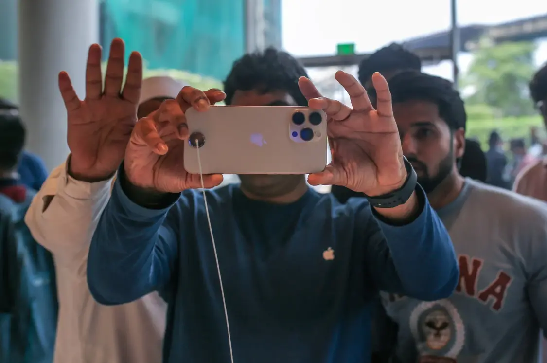 印度制造提速:蘋果iPhone 17 Pro首次在印生產,兩大新廠已投產 蘋果孟買門店的iPhone 16 Pro