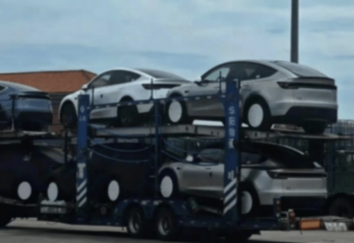 33.9萬開賣!特斯拉6座Model Y上架,比理想i8便宜800塊