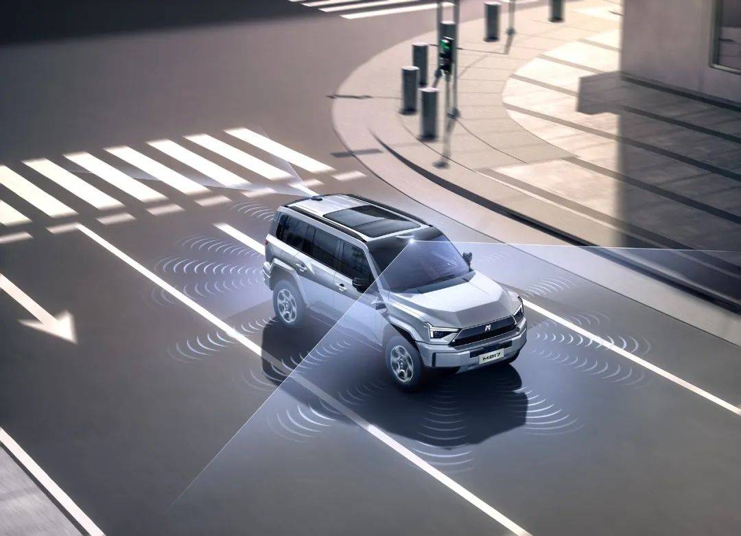 猛士M817上市,其中猛士M817 Pro版上市指導(dǎo)價31.99萬元,猛士M817 Max版上市指導(dǎo)價34.99萬元