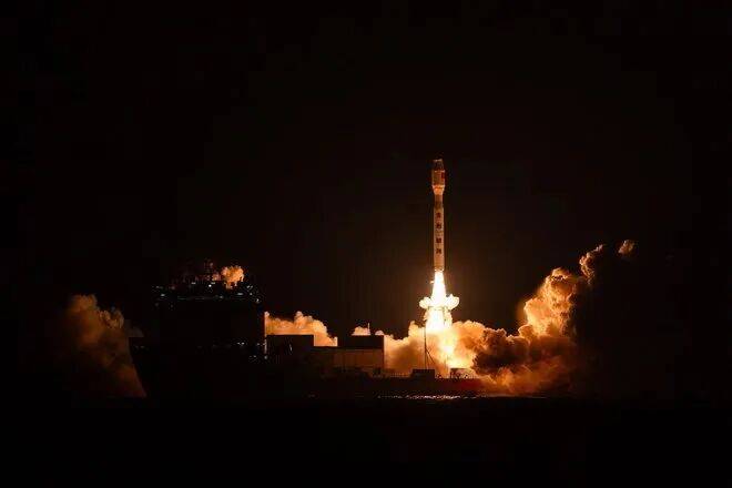 吉利汽車淡季挺旺 一個吉利效應初現