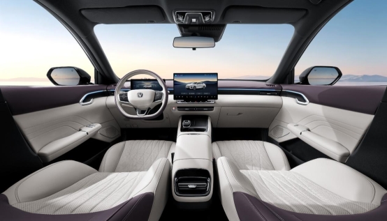 長安第四代逸動上市，搭載天樞智能座艙+新藍(lán)鯨動力，7.29萬元起！