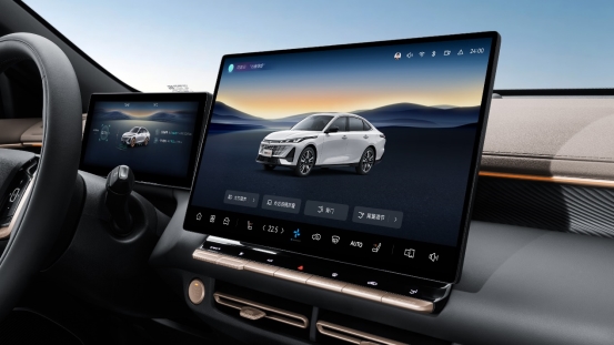 長安第四代逸動上市，搭載天樞智能座艙+新藍(lán)鯨動力，7.29萬元起！