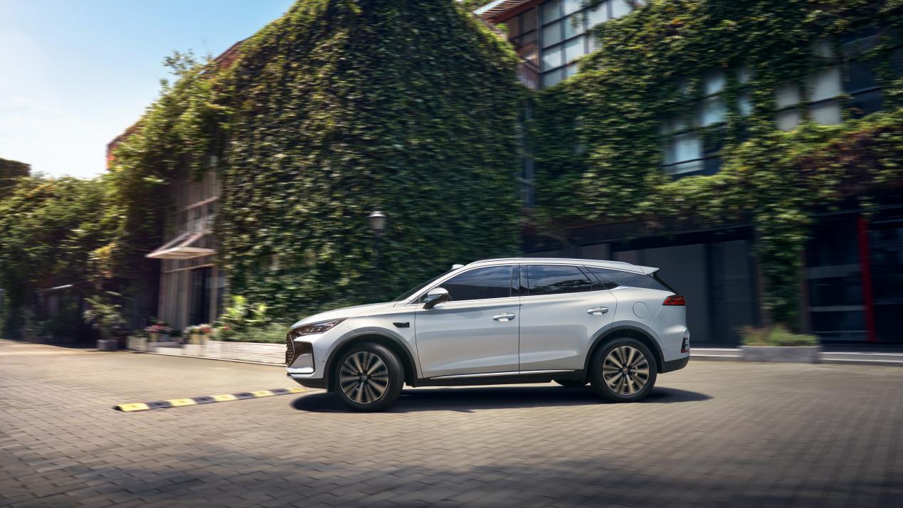 一車全能,家用首選!唐DM-i智駕版 175KM長續航版上市售價17.98萬起 一車全能,家用首選!唐DM-i智駕版 175KM長續航版上市售價17.98萬起