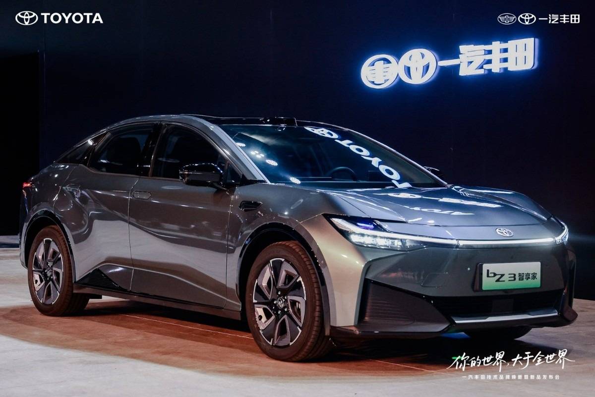 全新RAV4榮放/卡羅拉亮相 一汽豐田油電共進(jìn) 邁入3.0技術(shù)時(shí)代