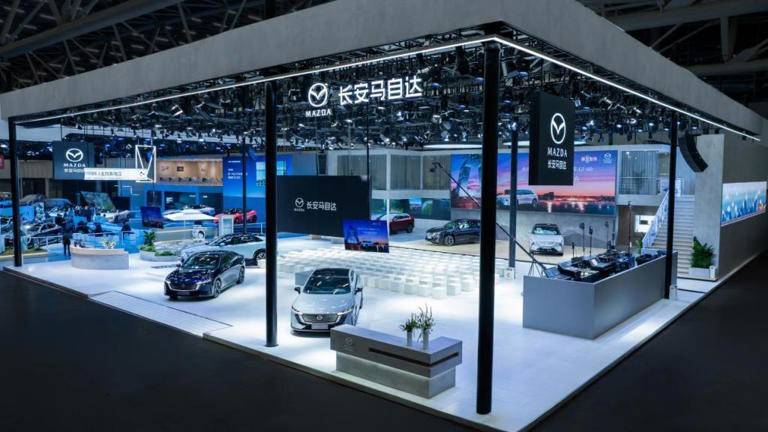 全球好車出圈靠實(shí)力,EZ-60領(lǐng)銜矩陣亮相憑什么吸睛?